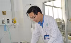 Cần Thơ: Cứu sống Mẹ Việt Nam Anh hùng gần 90 tuổi, bị u não nặng