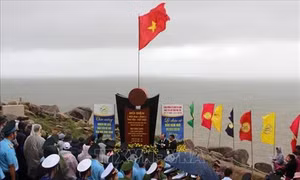 Lễ chào cờ đầu năm 2019 ở điểm cực Đông trên đất liền của Tổ quốc