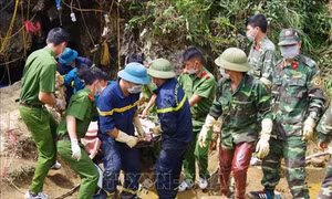 Đã tìm được thi thể nạn nhân mắc kẹt trong hang đá tại Lào Cai