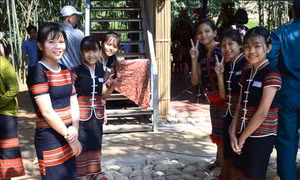 Mô hình homestay đưa du khách đến gần hơn với đồng bào Cơ Tu