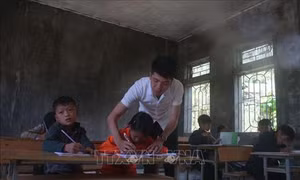Giảm 10% biên chế sự nghiệp - chỉ tiêu cứng nhắc khiến các huyện vùng sâu tỉnh Cao Bằng thiếu giáo viên trầm trọng