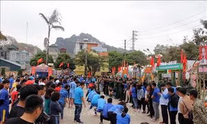 Tháng thanh niên 2019: Tuổi trẻ các dân tộc Sơn La học tập và làm theo lời Bác