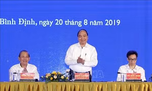 Thủ tướng Nguyễn Xuân Phúc: Các tỉnh miền Trung cần luôn lấy lợi ích Vùng làm ưu tiên trong phát triển