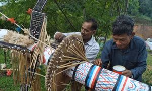 Người níu giữ hồn Cor