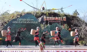 Sôi nổi Lễ hội khèn hoa 2019 tại Sa Pa