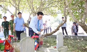 Nhân Ngày Thương binh - Liệt sỹ 27/7: Phó Thủ tướng Vương Đình Huệ tri ân các Anh hùng Liệt sỹ