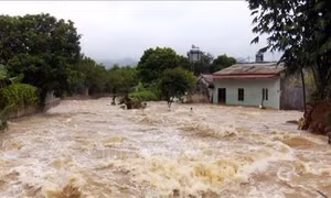 Nhiều tuyến đường ở Sơn La bị trượt ta luy dương và ngập úng do ảnh hưởng hoàn lưu bão số 3