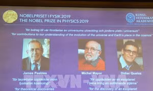 Giải Nobel Vật lý 2019 vinh danh những khám phá mở ra cuộc cách mạng trong lĩnh vực thiên văn