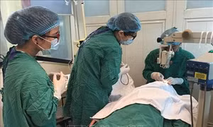 Tổ chức xe lưu động phẫu thuật mắt miễn phí cho người nghèo ở vùng cao tỉnh Yên Bái