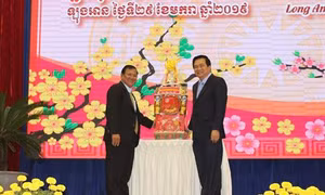 Tăng cường hợp tác giữa Long An và hai tỉnh Svay Rieng, Prey Veng (Campuchia)