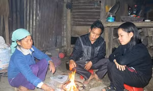 Tục giữ ngọn lửa thiêng của người Nguồn