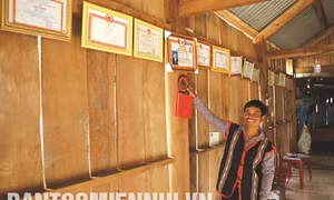 Bí thư chị bộ A Tám – Gương điển hình làm theo lời Bác