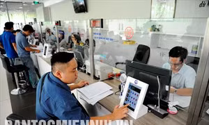 Chuyển biến tích cực trong cải cách hành chính tại Thành phố Hồ Chí Minh - Bài 2