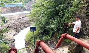 Đắk Nông nạo vét thi công thủy điện, cả trăm ha lúa thiếu nước