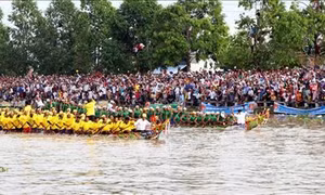 Đồng bào Khmer tại Trà Vinh vui đón Lễ hội Oóc Om Bóc năm 2019