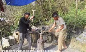 Người Dao ở Tả Phìn giữ nghề truyền thống
