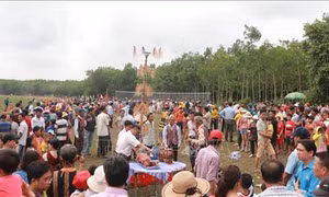 Độc đáo Lễ phá Bàu Vàng của đồng bào S’tiêng