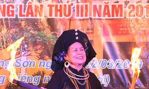 Nghệ nhân Tạ Thị Bích - người bền bỉ giữ lửa nghệ thuật chầu văn