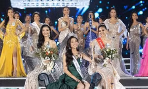 Người đẹp Lương Thùy Linh đăng quang Hoa hậu Thế giới Việt Nam 2019