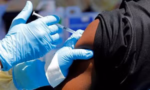 Nhật Bản thông báo kế hoạch bắt đầu thử nghiệm lâm sàng vaccine Ebola​