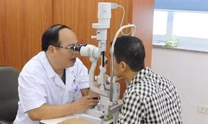 Chuyên gia y tế hướng dẫn cách phòng bệnh về mắt trong mùa hè