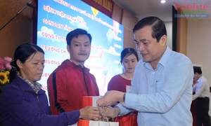 Quảng Nam chăm lo Tết cho người nghèo và nạn nhân chất độc da cam