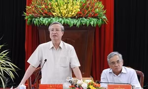 Thường trực Ban Bí thư Trần Quốc Vượng làm việc với Tỉnh ủy Kon Tum