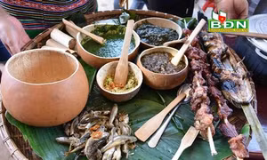 Thơm lừng món cá suối nướng lá chuối
