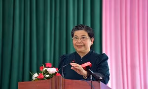 Phó Chủ tịch Thường trực Quốc hội Tòng Thị Phóng thăm làm việc tại huyện Vân Hồ