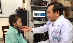 Thành phố Hồ Chí Minh: Phẫu thuật khối u lớn trong hốc mũi, tránh nguy cơ bị mù mắt cho trẻ em