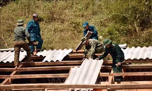 Chung tay đưa vùng biên Lóng Sập phát triển