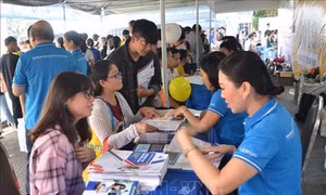 Thí sinh cần cân nhắc kỹ trước khi điều chỉnh nguyện vọng vào đại học, cao đẳng
