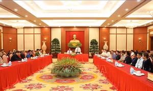 Trưởng Ban Tổ chức Trung ương Phạm Minh Chính tiếp Đoàn đại biểu người có uy tín, trưởng thôn tiêu biểu tỉnh Bắc Kạn