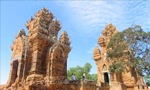 Tháp Po Klong Garai – điểm đến hấp hẫn của Ninh Thuận