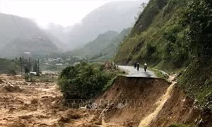 Mưa lớn, lũ đột ngột đổ về gây thiệt hại lớn ở Lai Châu