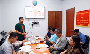 Quang cảnh buổi phát động Hội thi thư pháp lần thứ nhất với chủ đề “Tôn sư trọng đạo”. Ảnh An Hiếu
