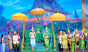 Một trích đoạn sân khấu Dù kê do các nghệ sĩ Đoàn Nghệ thuật Khmer tỉnh Sóc Trăng trình diễn vào những ngày lễ lớn của đồng bào Khmer. Ảnh: An Hiếu