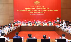 Chủ tịch Quốc hội Vương Đình Huệ: Báo chí không ngừng vươn lên, là cầu nối giữa Đảng, Nhà nước với nhân dân