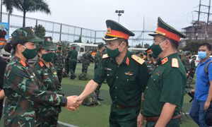 Bệnh viện dã chiến truyền nhiễm số 5D xuất quân tăng cường phòng, chống dịch COVID-19 cho phía Nam