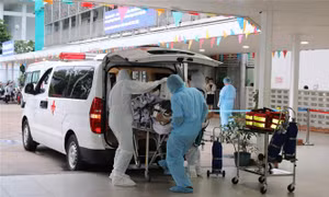 Phát hiện thêm một ca mắc COVID-19 trên chuyến bay từ Nga về ngày 13/5