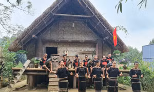 Hoạt động tháng 3 với chủ đề “Mùa xuân và Tuổi trẻ” tại Làng Văn hóa - Du lịch các dân tộc Việt Nam
