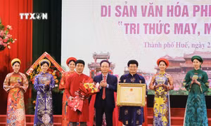 Lan tỏa giá trị áo dài Huế trong cuộc sống đương đại