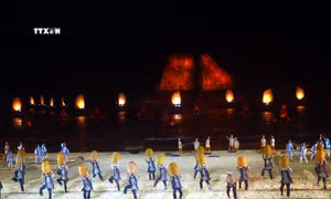 Khai mạc Carnaval Hạ Long với chủ đề “Bừng sáng cùng Kỳ quan”