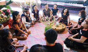 Hoạt động tháng 5 với chủ đề “Tháng Năm nhớ Bác” tại Làng Văn hóa - Du lịch các dân tộc Việt Nam