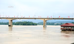 10 giờ ngày 14/9, đóng tiếp 1 cửa đáy hồ thủy điện Tuyên Quang