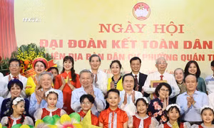 Tổng Bí thư Tô Lâm dự Ngày hội Đại đoàn kết toàn dân tộc tại phường Quán Thánh, Hà Nội