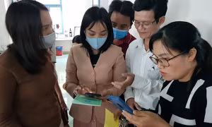 Kon Tum đẩy mạnh cài đặt ứng dụng Bảo hiểm xã hội số