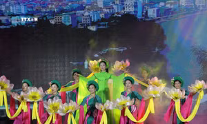 Liên hoan nghệ thuật dân gian truyền thống “Việt Nam - những sắc màu Di sản”
