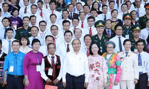 Thủ tướng Nguyễn Xuân Phúc gặp mặt các điển hình “Dân vận khéo” toàn quốc