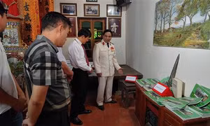 Kỷ niệm 66 năm Ngày giải phóng Thủ đô: Khánh thành biển lưu niệm sự kiện cách mạng kháng chiến